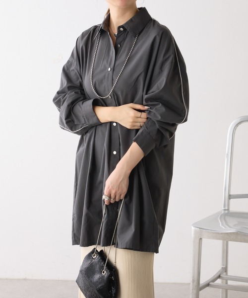 NUNIFE(ユニフィー)の「【UNISEX】袖パイピングシャツ(シャツ/ブラウス・レディース・ブラック/ブルー/ライトグレー・FREE)」の8枚目の写真