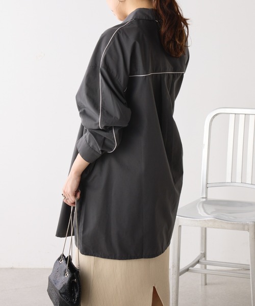 NUNIFE(ユニフィー)の「【UNISEX】袖パイピングシャツ(シャツ/ブラウス・レディース・ブラック/ブルー/ライトグレー・FREE)」の10枚目の写真