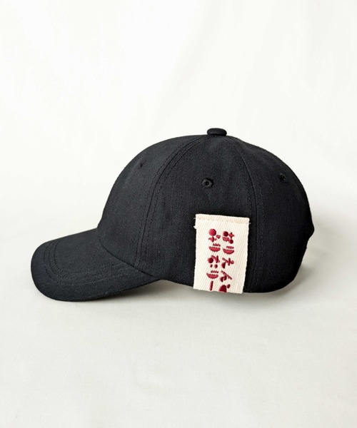 ORIENT MILLINERY（オリエント ミリナリー）の「Hiragana Typography Embroidery Cap（キャップ・レディース・ホワイト/ブラック・FREE）」の4枚目の写真