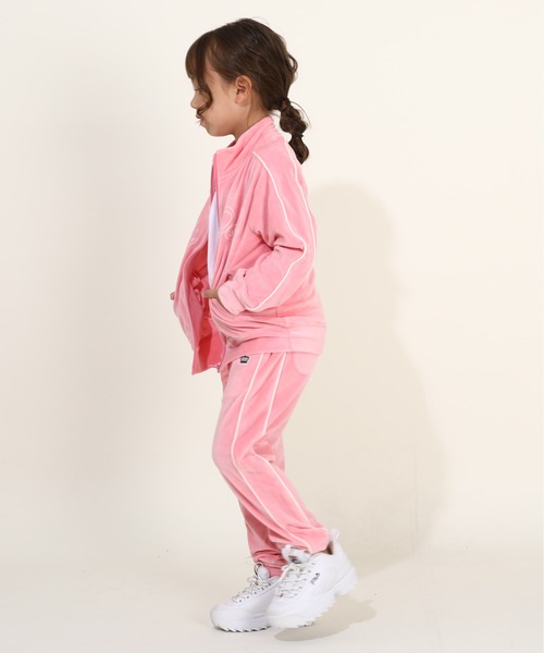 BABYDOLL(ベビードール)の「親子お揃い パイピングベロアジャケット 9824K (ボトムス別売)(ジャージ・キッズ・ピンク/ブラック/オフホワイト・80cm/100cm/110cm/120cm/130cm/140cm/150cm/90cm)」の19枚目の写真