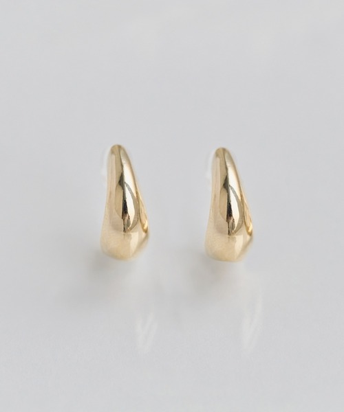 Phoebe（フィービィー）の「【痛くないシリーズ/金属アレルギー対応】ぷっくりモードクリスタルループフィットイヤリング/大ぶり（イヤリング・レディース・シルバー/イエローゴールド/シャンパン・FREE）」の9枚目の写真