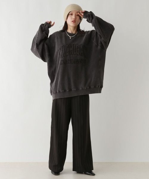 RAGEBLUE（レイジブルー）の「＜選べるMIDDLE&LONG丈＞カレッジロゴ刺繍/ピグメントルーズスウェット（スウェット・レディース・スミクロ/ピンク/ブルー・MEDIUM/LARGE）」の9枚目の写真