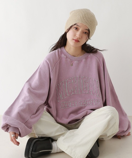 RAGEBLUE（レイジブルー）の「＜選べるMIDDLE&LONG丈＞カレッジロゴ刺繍/ピグメントルーズスウェット（スウェット・レディース・スミクロ/ピンク/ブルー・MEDIUM/LARGE）」の19枚目の写真