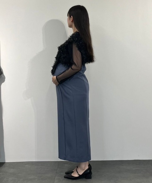 ANDRESD(アンドレスド)の「フリンジグリッターノットドレス / fringe glitter knot dress(ドレス・レディース・ブルー/ブラック/ベージュ・L/M/S)」の11枚目の写真