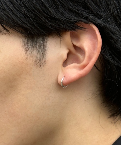 whoseA(フーシー)の「【silver925】NeatHoop10mmPierce/ニート フープピアス10mm(ピアス(両耳用)・メンズ・シルバー・FREE)」の8枚目の写真