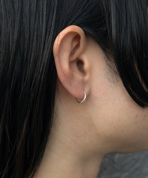 whoseA(フーシー)の「【silver925】NeatHoop10mmPierce/ニート フープピアス10mm(ピアス(両耳用)・メンズ・シルバー・FREE)」の7枚目の写真