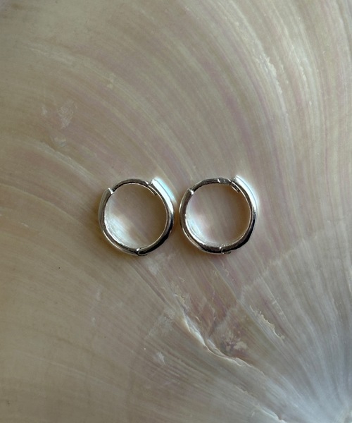 whoseA(フーシー)の「【silver925】NeatHoop10mmPierce/ニート フープピアス10mm(ピアス(両耳用)・メンズ・シルバー・FREE)」の4枚目の写真
