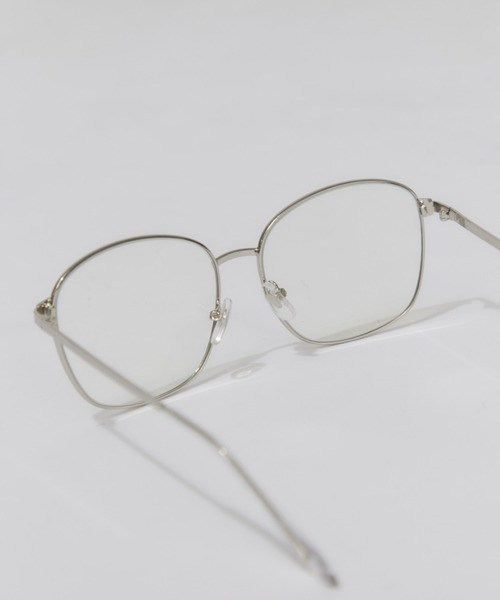 MERLOT（メルロー）の「【UVカット】【ノーズパッド付き】メタルフレームボストンメガネ（メガネ・レディース・シルバー・FREE）」の3枚目の写真