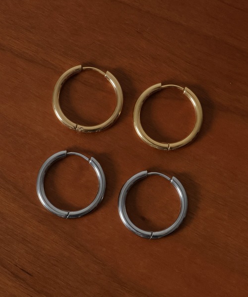 ORLEAN(オルレアン)の「【ORLEAN】ワンタッチフープピアス 21mm 316L(ピアス(両耳用)・レディース・シルバー/ゴールド・フリー)」の3枚目の写真