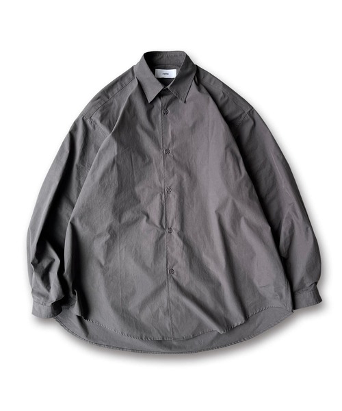 natto（ナット）の「【ユニセックスアイテム】loose silhouette standard shirt / ルーズシルエットスタンダードシャツ（シャツ/ブラウス・メンズ・チャコール/アイボリー/ブルー・FREE）」の2枚目の写真