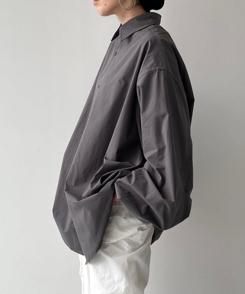 natto（ナット）の「【ユニセックスアイテム】loose silhouette standard shirt / ルーズシルエットスタンダードシャツ（シャツ/ブラウス・メンズ・チャコール/アイボリー/ブルー・FREE）」の21枚目の写真