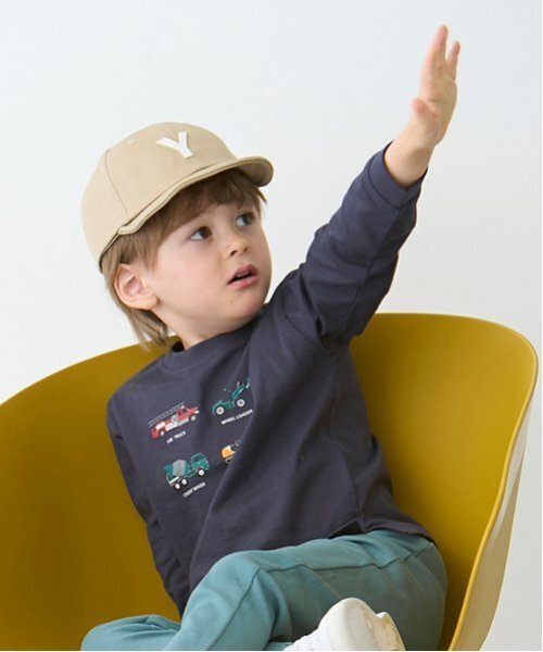 petit main（プティマイン）の「【プティプラ】BOYS長袖Tシャツ（Tシャツ/カットソー・キッズ・ライトグレー/ライトベージュ/カラフル/マルチ/クリーム/グリーン/オフホワイト/レッド/ネイビー/ライトブルー・80ｃｍ/90cm/110cm/100cm/120cm/130cm）」の18枚目の写真