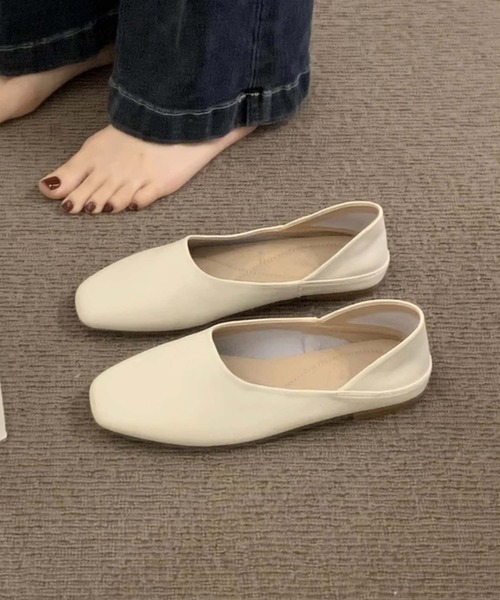 shoes365(シューズスリーシックスファイヴ)の「【SHOES 365】レディースフラットシューズ(その他シューズ・レディース・ベージュ/キャメル/オフホワイト/ブラック・22.5cm/23.0cm/23.5cm/24.0cm/24.5cm/25.0cm)」の19枚目の写真