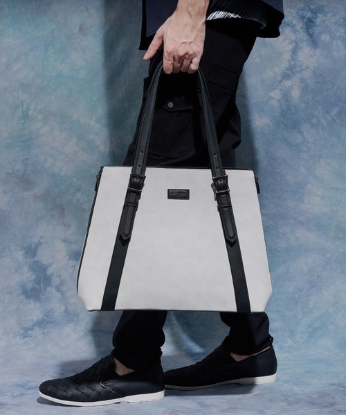 HIDEAWAYS NICOLE(ハイダウェイニコル)の「サイドジップトートバッグ(トートバッグ・メンズ・ホワイト×ブラック/ブラック・FREE)」の4枚目の写真