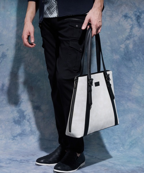 HIDEAWAYS NICOLE(ハイダウェイニコル)の「サイドジップトートバッグ(トートバッグ・メンズ・ホワイト×ブラック/ブラック・FREE)」の3枚目の写真