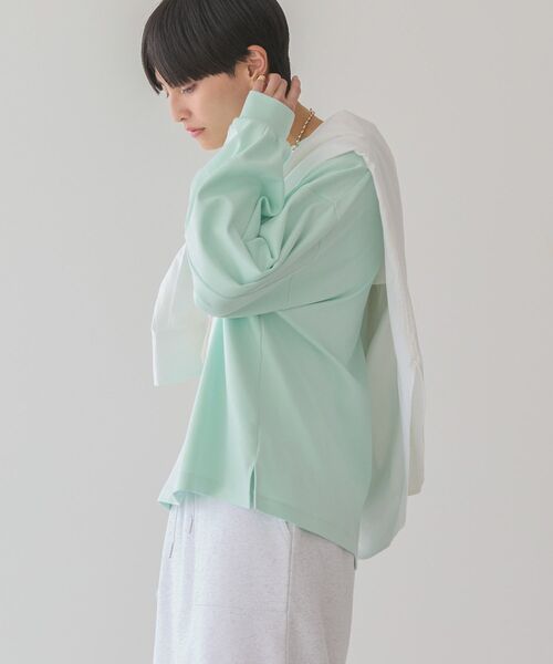 AMERICAN HOLIC（アメリカンホリック）の「袖ボリュームカットプルオーバー（Tシャツ/カットソー・レディース・オフホワイト/チャコールグレー/ライトベージュ/グリーン/イエロー・L/M）」の20枚目の写真