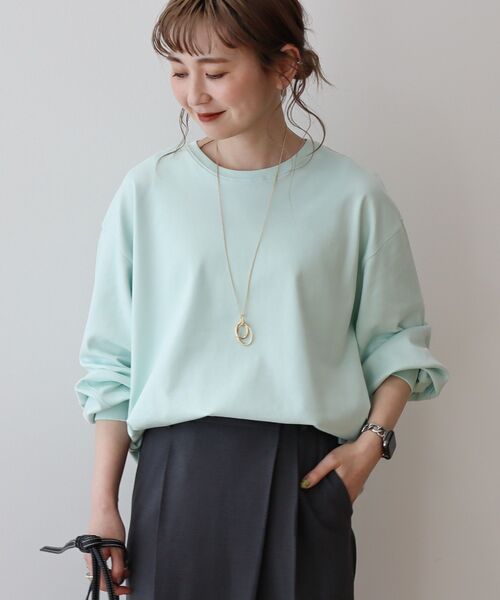 AMERICAN HOLIC（アメリカンホリック）の「袖ボリュームカットプルオーバー（Tシャツ/カットソー・レディース・オフホワイト/チャコールグレー/ライトベージュ/グリーン/イエロー・L/M）」の4枚目の写真