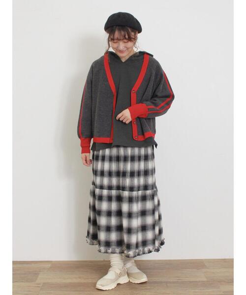 Samansa Mos2（サマンサ モスモス）の「シャーリングティアードスカート（スカート・レディース・ブラック/ブルー/カーキ/レッド/キナリ・F）」の6枚目の写真