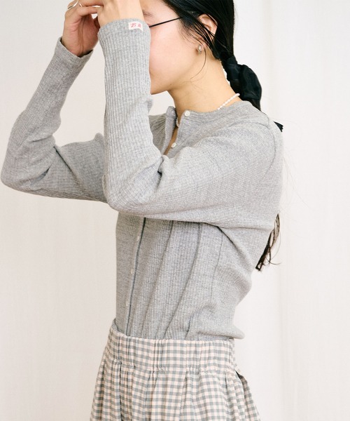 fig London(フィグロンドン)の「DAILY simple cardigan(Tシャツ/カットソー・レディース・ホワイト/グレー・FREE)」の11枚目の写真