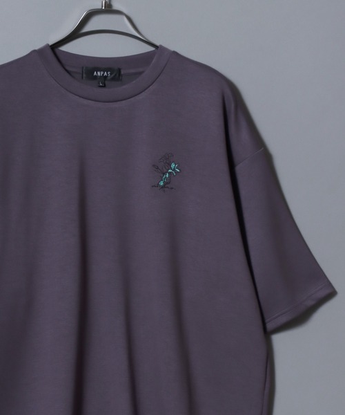 ANPAS（アンパス）の「ANPAS Ponte Fabric Flower Embroidery Oversized T-Shirt/ANPAS 別注 ポンチ 花柄 ワンポイント刺繍 接触冷感 オーバーサイズ 半袖Tシャツ メンズ レディース ユニセックス（Tシャツ/カットソー・メンズ・ホワイト/ブラック/ホワイト系その他/グレー/グレー系その他/ブラック系その他/チャコール/ホワイト系その他2/グレー系その他2/グレー系その他3/グレー系その他4/ブラック系その他2/ホワイト系その他3/カーキ系3/グレー系その他5/カーキ系1/ブラック系その他3/カーキ系2/カーキ・M/L）」の12枚目の写真