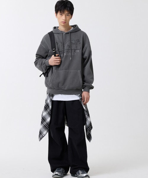 ODD STUDIO（オッドスタジオ）の「【OddStudio】ピグメントダメージロゴフーディー（パーカー・レディース・チャコールグレー/ネイビー/ピンク・MEDIUM/LARGE）」の16枚目の写真