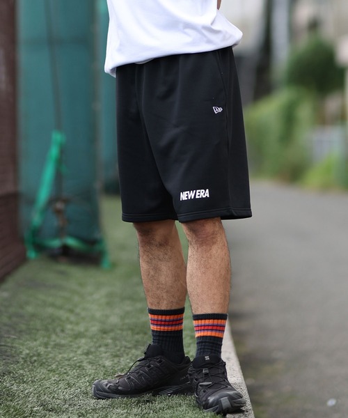 NEW ERA ポロシャツとショートパンツセット テック ショートパンツ アーカイブロゴ オールオーバー マルチ