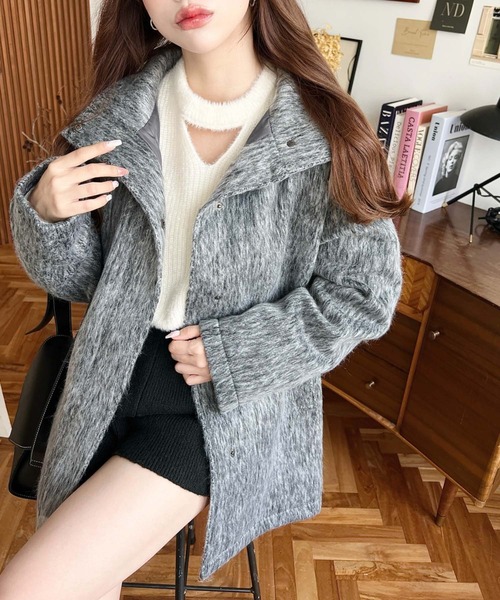 セール】ホルターカットアウトシャギーニットプルオーバー（ニット