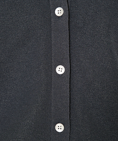 qualite(カリテ)の「【ちょっとした万能羽織りアイテム◎】コットンナイロンハイゲージニットカーデ(カーディガン/ボレロ・レディース・ホワイト/ベージュ/チャコールグレー・フリー)」の18枚目の写真