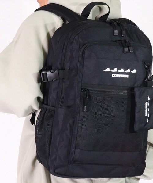 CONVERSE(コンバース)の「(GA)【CONVERSE】10ポケット/30L ポーチ付き マルチシーン バックパック(バックパック/リュック・メンズ・ブラック×ホワイト/ブラック/ピンク/ベージュ・ONE SIZE)」の2枚目の写真