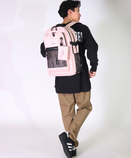 CONVERSE(コンバース)の「(GA)【CONVERSE】10ポケット/30L ポーチ付き マルチシーン バックパック(バックパック/リュック・メンズ・ブラック×ホワイト/ブラック/ピンク/ベージュ・ONE SIZE)」の18枚目の写真