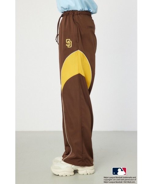 RODEO CROWNS WIDE BOWL（ロデオクラウンズワイドボウル）の「MLBチェンジトラックパンツ（その他パンツ・レディース・ブラウン/ネイビー/グレー・MEDIUM/LARGE）」の22枚目の写真