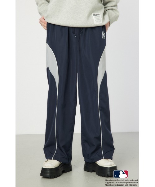 RODEO CROWNS WIDE BOWL（ロデオクラウンズワイドボウル）の「MLBチェンジトラックパンツ（その他パンツ・レディース・ブラウン/ネイビー/グレー・MEDIUM/LARGE）」の4枚目の写真