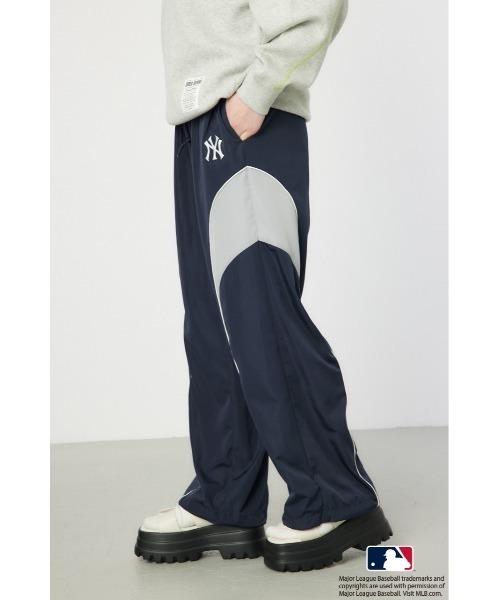RODEO CROWNS WIDE BOWL（ロデオクラウンズワイドボウル）の「MLBチェンジトラックパンツ（その他パンツ・レディース・ブラウン/ネイビー/グレー・MEDIUM/LARGE）」の5枚目の写真