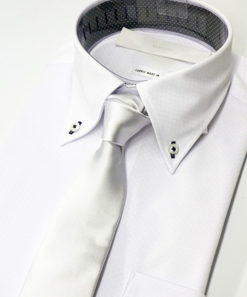 ADPOSION（アドポーション）の「シルクサテンソリッドカラータイ（ネクタイ・メンズ・レッド/ホワイト/ネイビー/シルバー/ブラウン/グリーン/ブラック・FREE）」の2枚目の写真