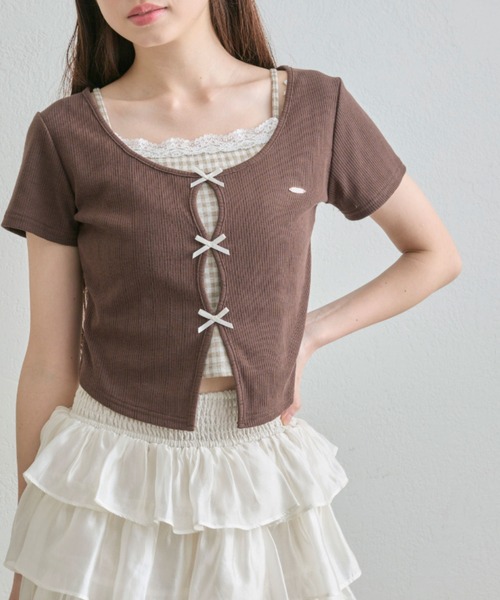 OLIVE des OLIVE（オリーブデオリーブ）の「映えリボンTee（Tシャツ/カットソー・レディース・ブラック/ピンク/オフホワイト/レッド/ネイビー/サックスブルー/トップグレー/ブラウン・FREE）」の4枚目の写真