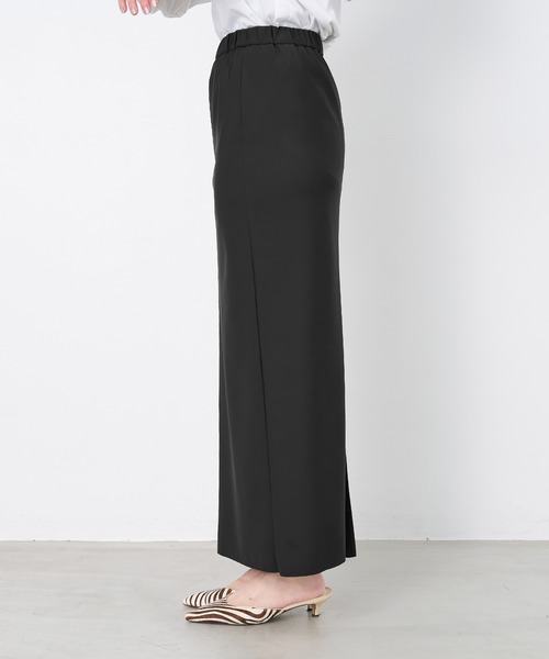 MICA&DEAL（マイカ＆ディール）の「スキューバタイトスカート〈2サイズ展開〉（スカート・レディース・オフホワイト/ブラック・36/38）」の5枚目の写真