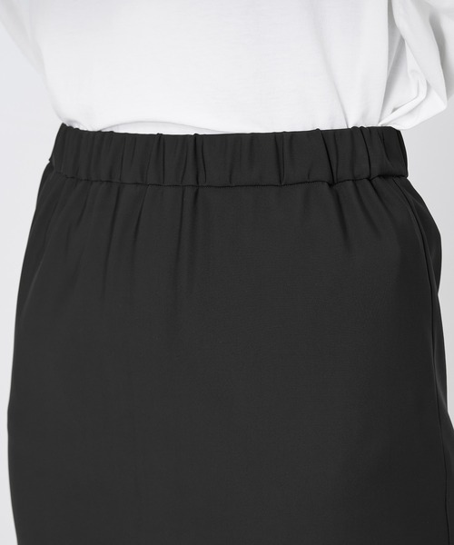 MICA&DEAL（マイカ＆ディール）の「スキューバタイトスカート〈2サイズ展開〉（スカート・レディース・オフホワイト/ブラック・36/38）」の8枚目の写真