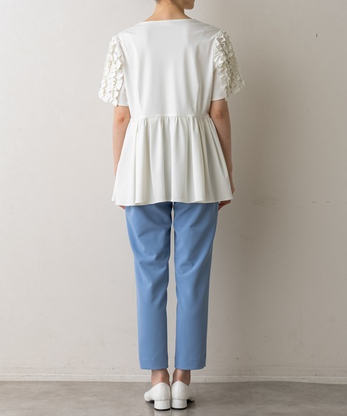 Sono(ソーノ)の「【SONO/ソーノ】【PLUVIOPHILE COL.】フローイングフリルブラウス(Tシャツ/カットソー・レディース・ホワイト/ブラック・F)」の13枚目の写真