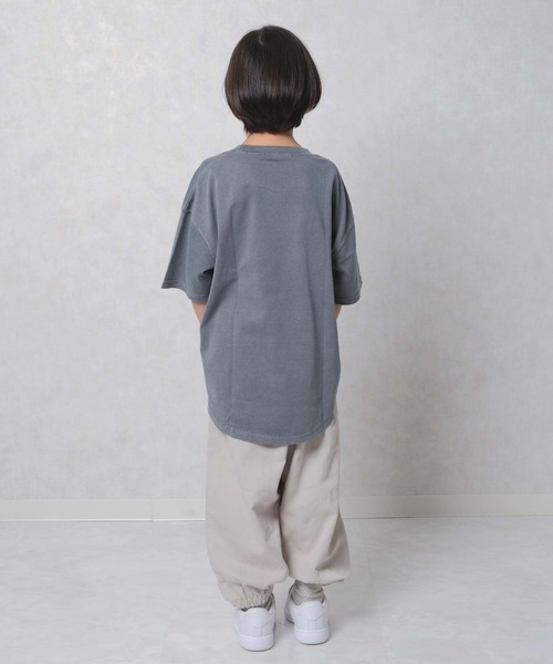 ZI-ON(ジーオン)の「キッズ ピグメント染 オーバーサイズ半袖Tシャツ(Tシャツ/カットソー・キッズ・パープル/ネイビー/チャコールグレー/ダークグリーン/ブラック・120cm/130cm/140cm/150cm/160cm/110cm)」の9枚目の写真