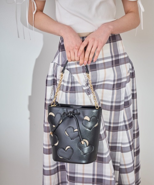 31 Sons de mode（トランテアン　ソン　ドゥ　モード）の「ハートモチーフバケツバッグ（ハンドバッグ・レディース・グリーン/クリーム/ブラック・フリー）」の10枚目の写真