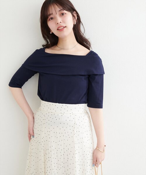 natural couture(ナチュラルクチュール)の「オフショルデザインカットソーTOPS(Tシャツ/カットソー・レディース・ネイビー/ミント/その他1/その他2/その他3/オフホワイト・FREE)」の1枚目の写真