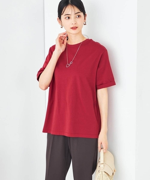 a.v.v(アーヴェヴェ)の「【接触冷感/UVカット/コットン100%/10色展開】ロールアップハーフスリーブTシャツ(Tシャツ/カットソー・レディース・アイボリー/ブラック/クリーム/ブルー/レッド/グリーン/ホワイト/オレンジ/マスタード/モカ・34/36/40/42/38)」の9枚目の写真