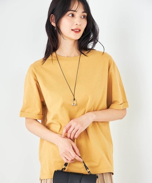 a.v.v(アーヴェヴェ)の「【接触冷感/UVカット/コットン100%/10色展開】ロールアップハーフスリーブTシャツ(Tシャツ/カットソー・レディース・アイボリー/ブラック/クリーム/ブルー/レッド/グリーン/ホワイト/オレンジ/マスタード/モカ・34/36/40/42/38)」の8枚目の写真