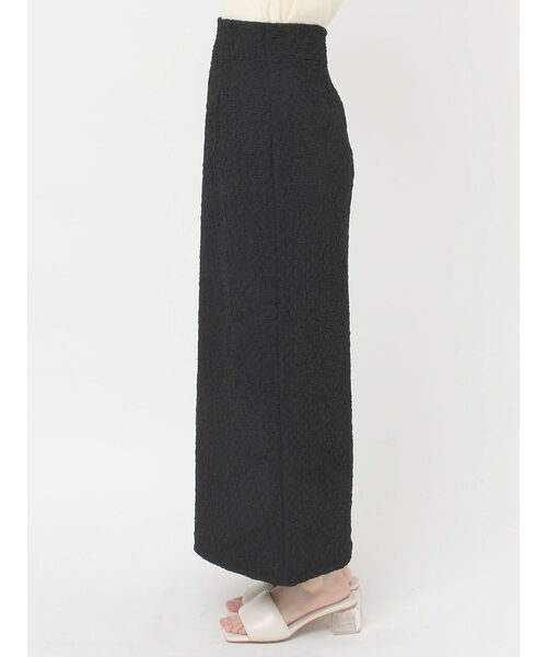 LAGUNAMOON（ラグナムーン）の「シャーリングジャガードIラインスカート（スカート・レディース・アイボリー/ブラック・SMALL/MEDIUM）」の14枚目の写真