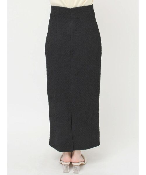 LAGUNAMOON（ラグナムーン）の「シャーリングジャガードIラインスカート（スカート・レディース・アイボリー/ブラック・SMALL/MEDIUM）」の13枚目の写真