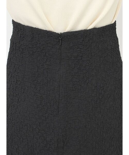 LAGUNAMOON（ラグナムーン）の「シャーリングジャガードIラインスカート（スカート・レディース・アイボリー/ブラック・SMALL/MEDIUM）」の12枚目の写真