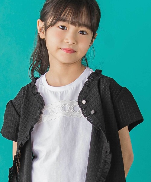 BeBe Petits Pois Vert(ベベプチポワヴェール)の「【店舗限定】格子編みカットソーフリル半袖ボレロ(95~150cm)(カーディガン/ボレロ・キッズ・ホワイト/ブラック・110cm/120cm/130cm/100cm/150cm/140cm)」の11枚目の写真