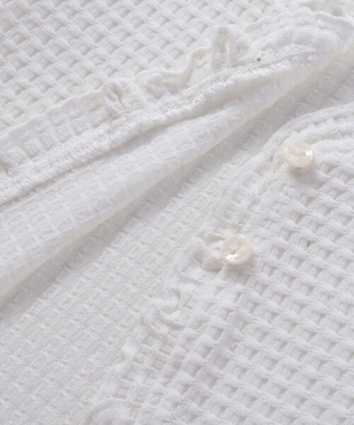 BeBe Petits Pois Vert(ベベプチポワヴェール)の「【店舗限定】格子編みカットソーフリル半袖ボレロ(95~150cm)(カーディガン/ボレロ・キッズ・ホワイト/ブラック・110cm/120cm/130cm/100cm/150cm/140cm)」の18枚目の写真