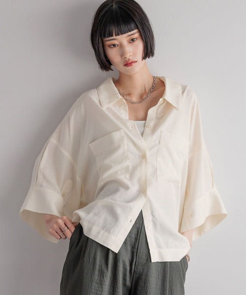 LOWRYS FARM(ローリーズファーム)の「リネンポンチョシャツ 492164(シャツ/ブラウス・レディース・イエロー/ブラック/アイボリー・FREE)」の1枚目の写真