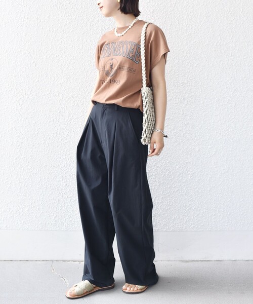 SHIPS(シップス)の「【SHIPS別注】TENNESSEE:フレンチ スリーブ プルオーバー(Tシャツ/カットソー・レディース・ダークグレー/ホワイト/ブラウン系その他/ライトイエロー/オフホワイト・ONE SIZE)」の16枚目の写真